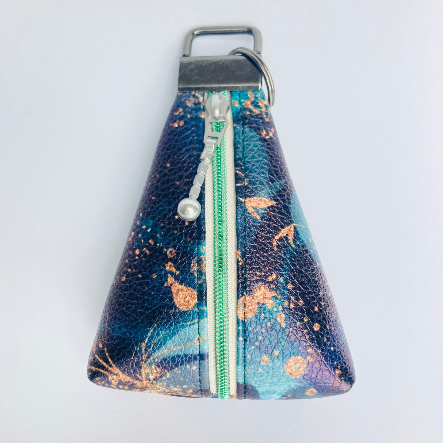 Triangle keyring pouch