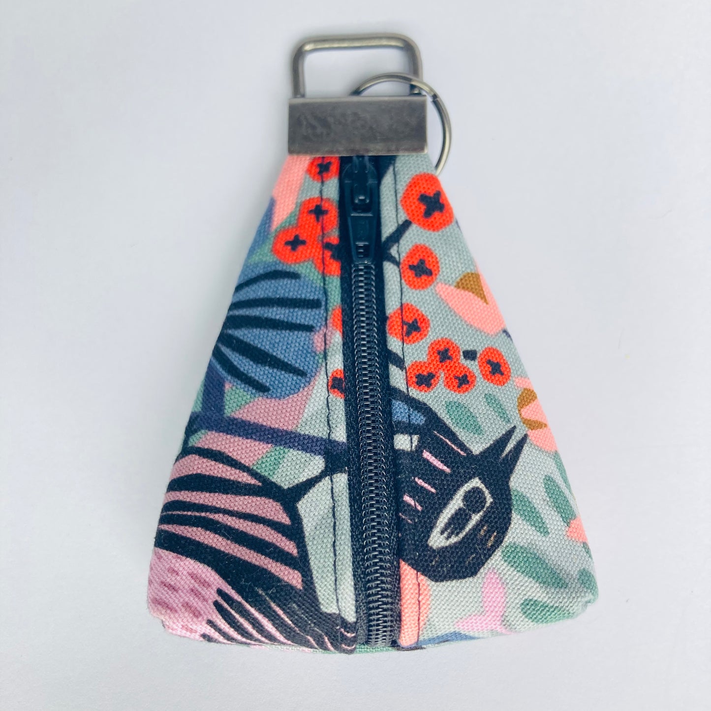 Triangle keyring pouch